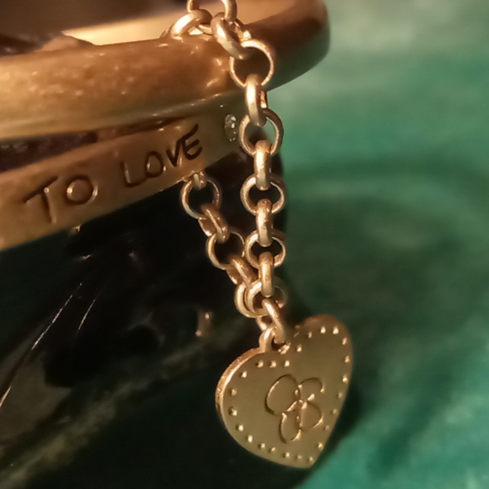 Jessica Simpson Bangle Heart Braclets Connected Sz 8.0